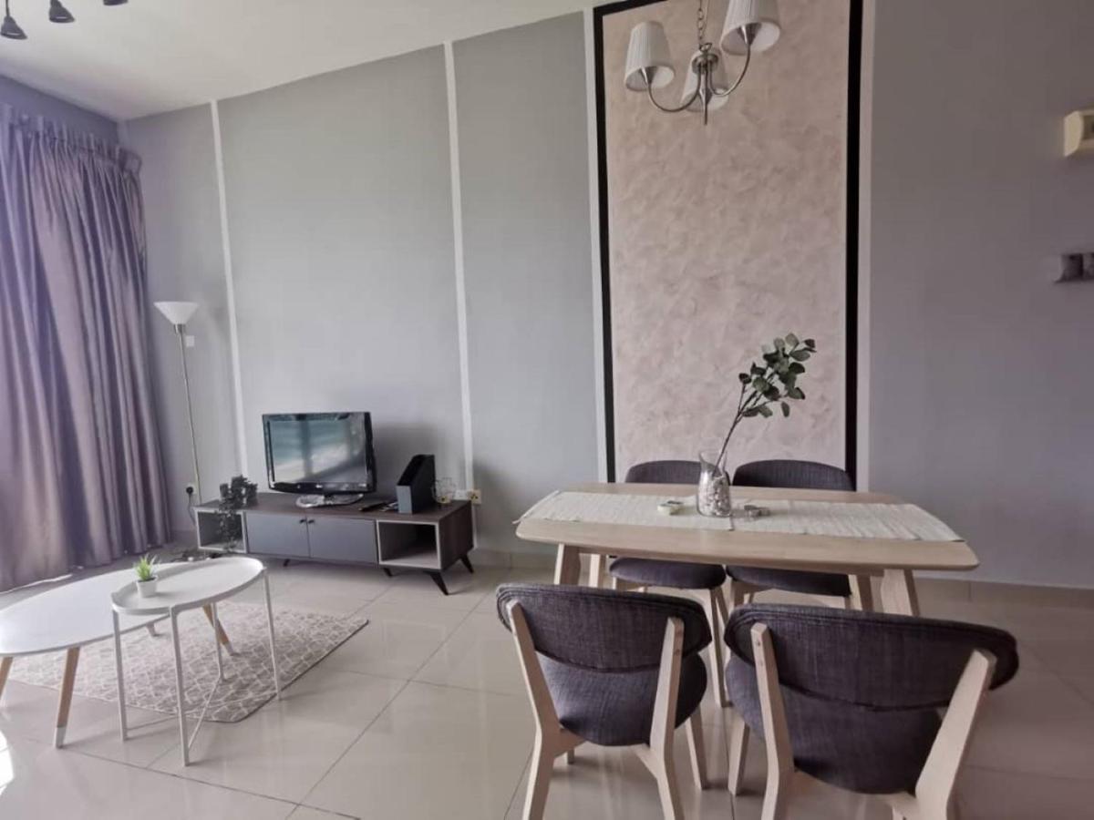 11-Modern Homestay Palazio Lake View Mount Austin Palazio Near Aeon Themepark Toppen Ikea Johor Bahru Bagian luar foto